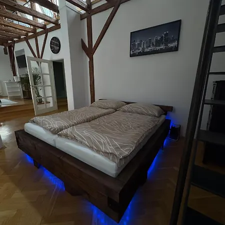 Danube Homes 6 * Kremže