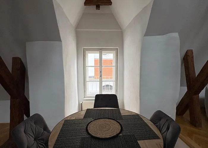 Danube Homes 6 Apartment *