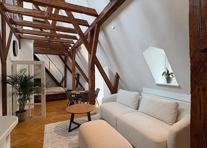 Danube Homes 6 Apartment *